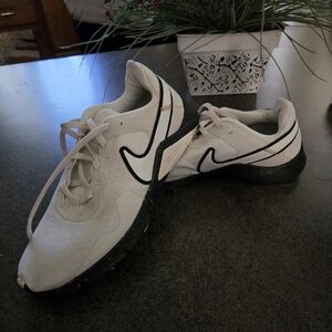 Nike Women Cream and Black Sneakers